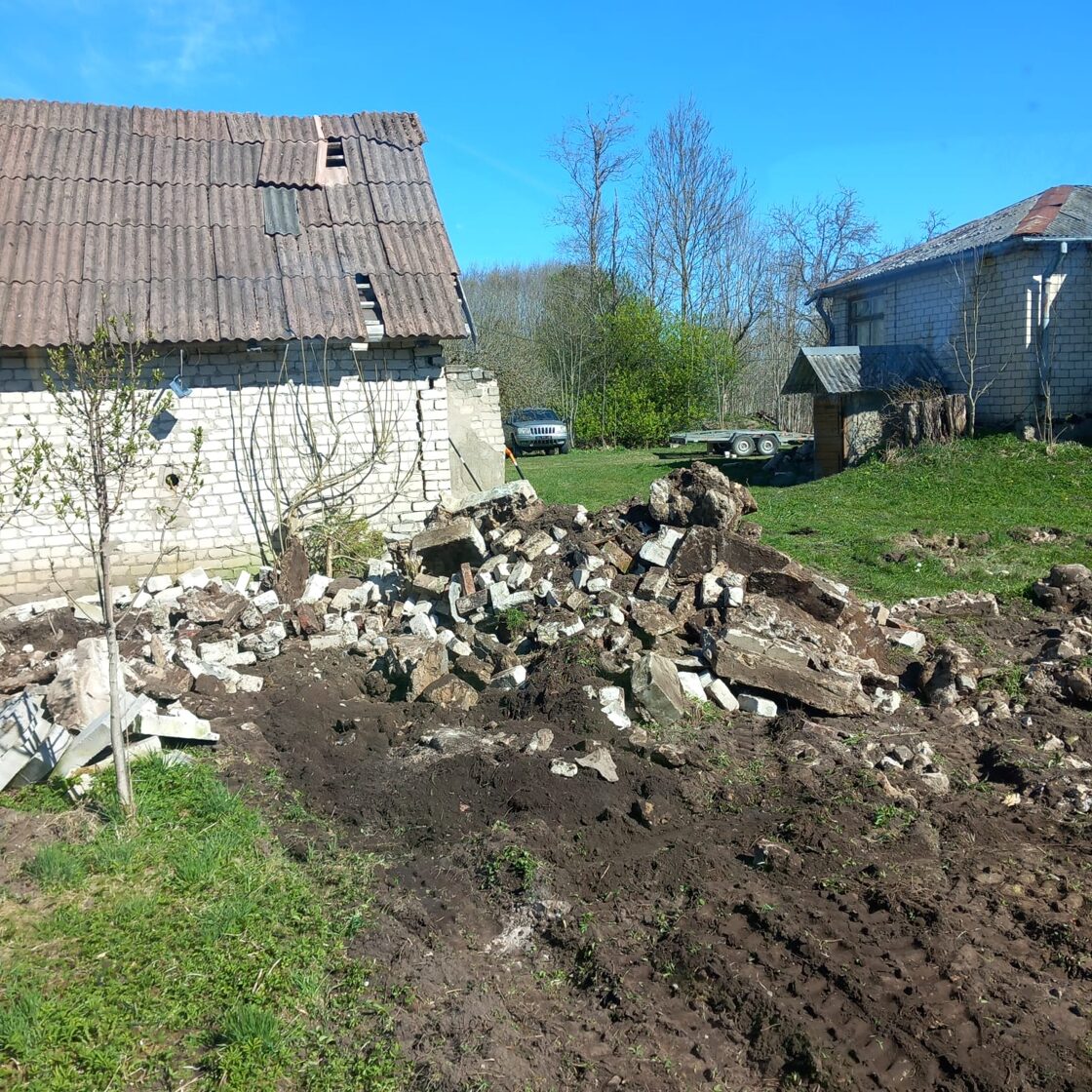 Teritorijas_labiekartosanas_darbi_Tinuzi_2.jpg