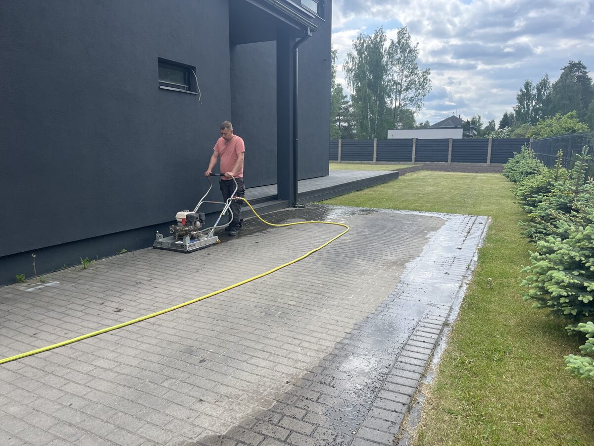 tempImageoaxvJK.jpg